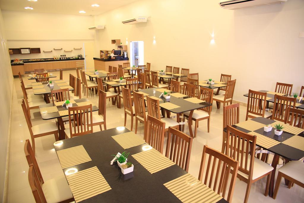 Stay Inn Hotel 因佩拉特里斯 外观 照片