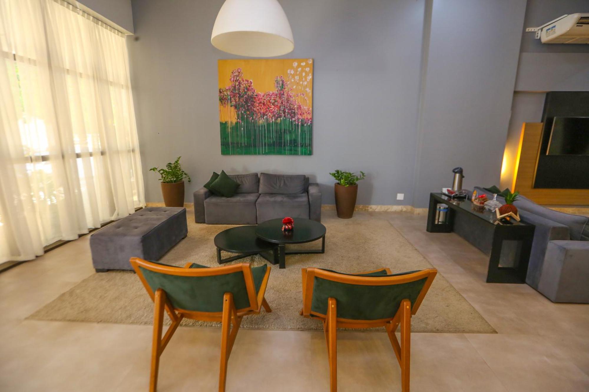 Stay Inn Hotel 因佩拉特里斯 外观 照片