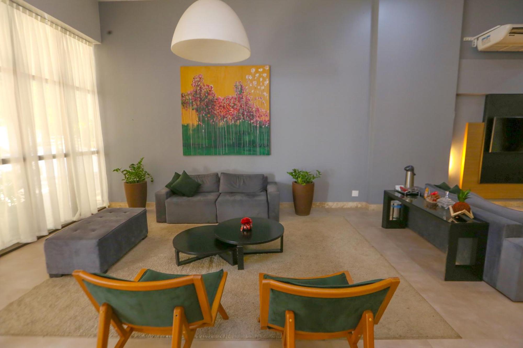 Stay Inn Hotel 因佩拉特里斯 外观 照片