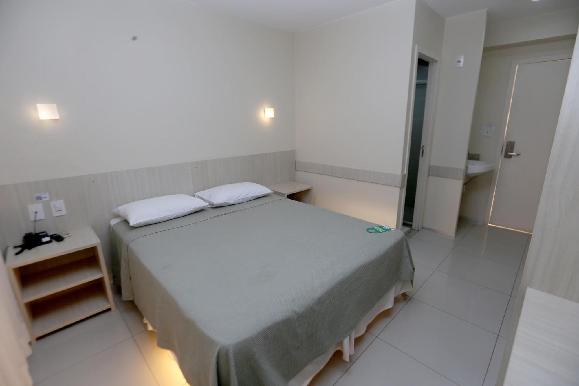 Stay Inn Hotel 因佩拉特里斯 外观 照片