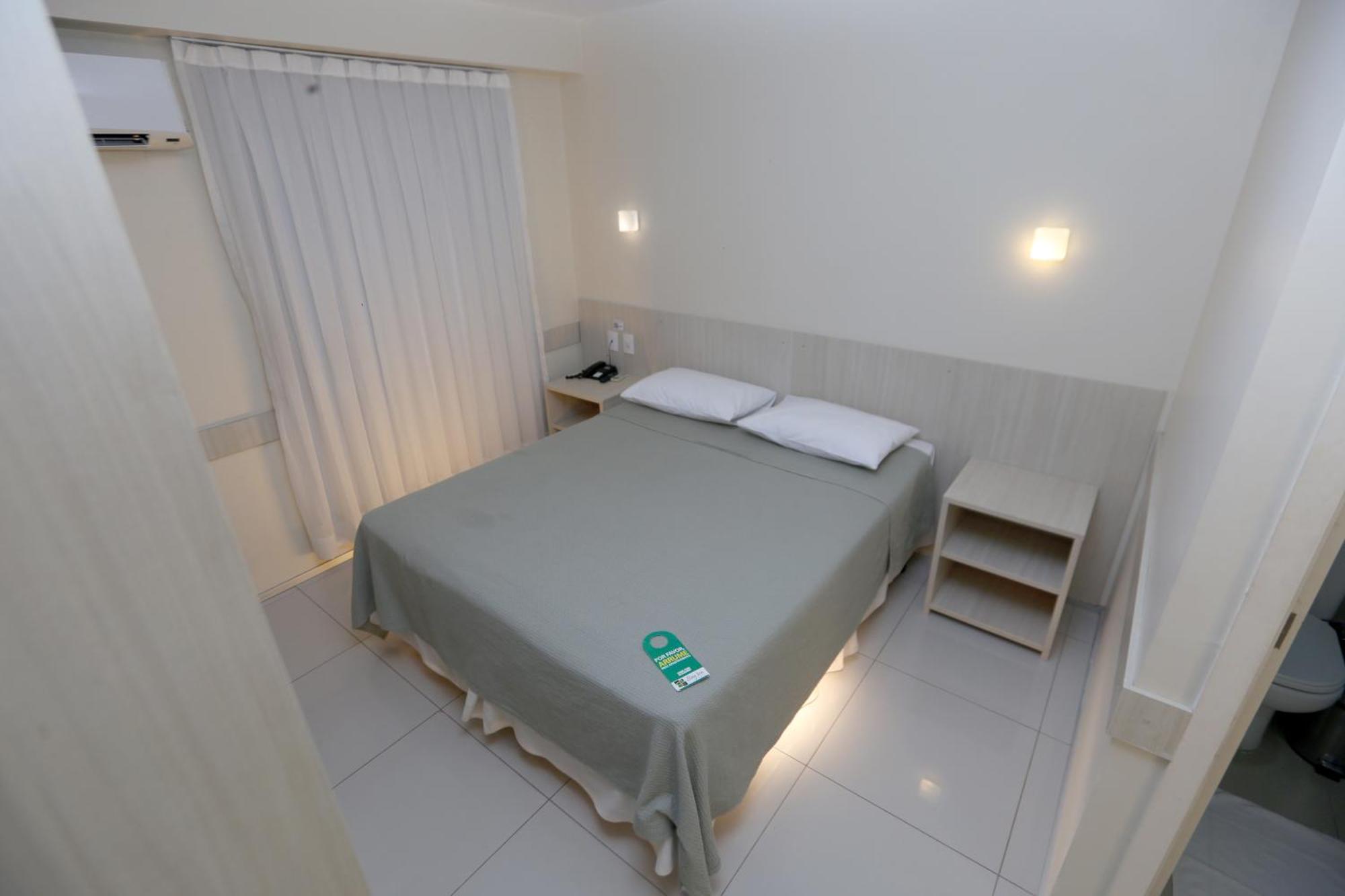 Stay Inn Hotel 因佩拉特里斯 外观 照片