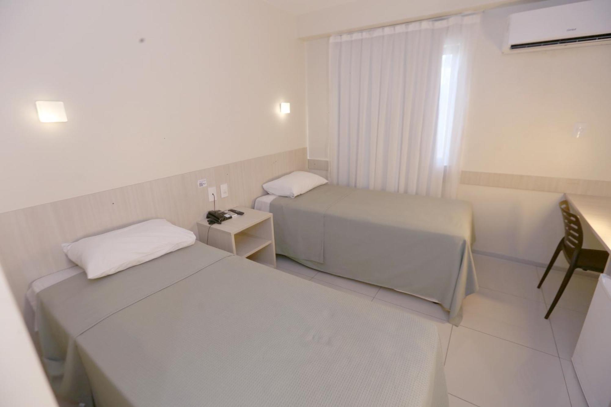 Stay Inn Hotel 因佩拉特里斯 外观 照片