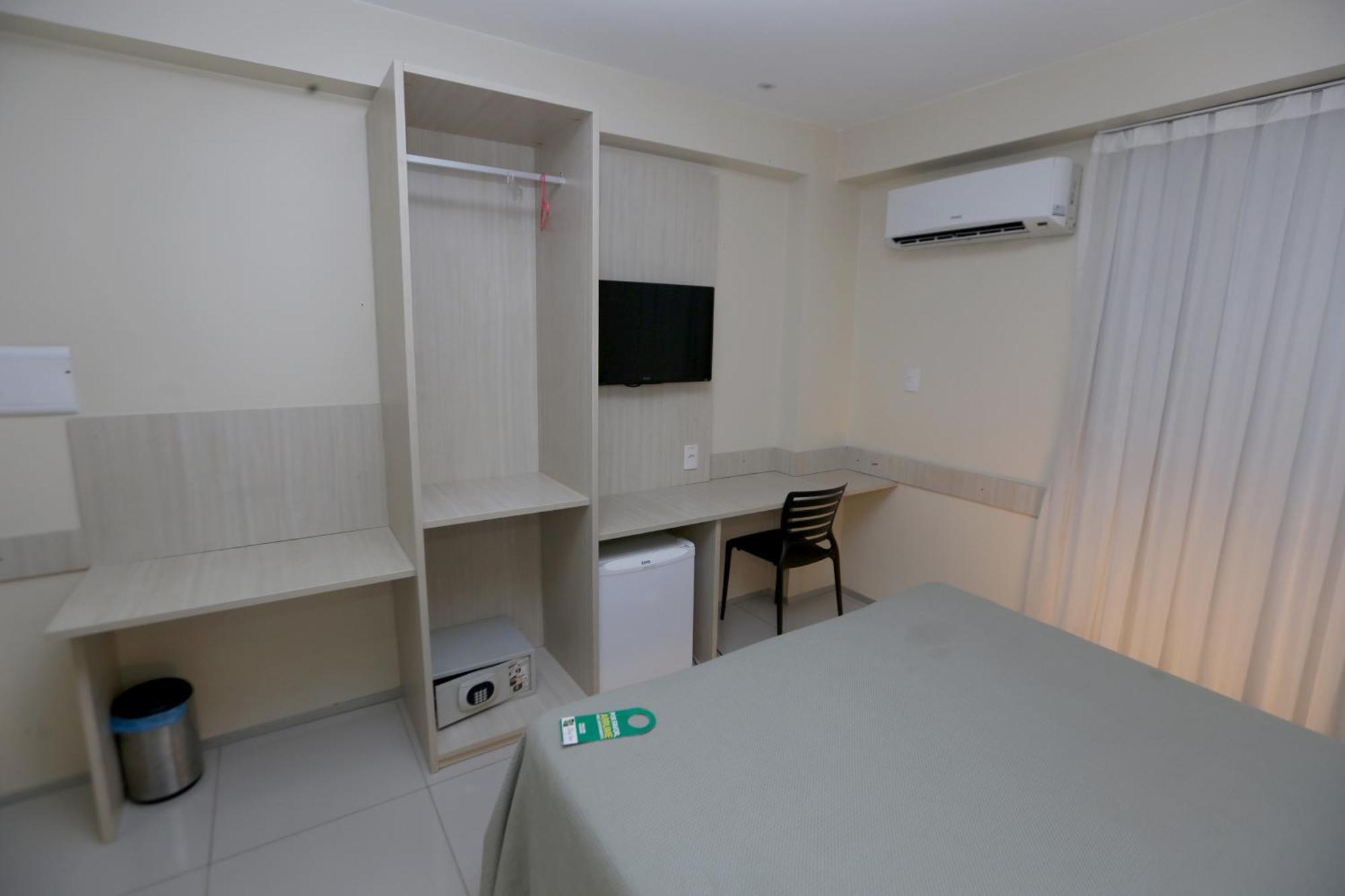 Stay Inn Hotel 因佩拉特里斯 外观 照片
