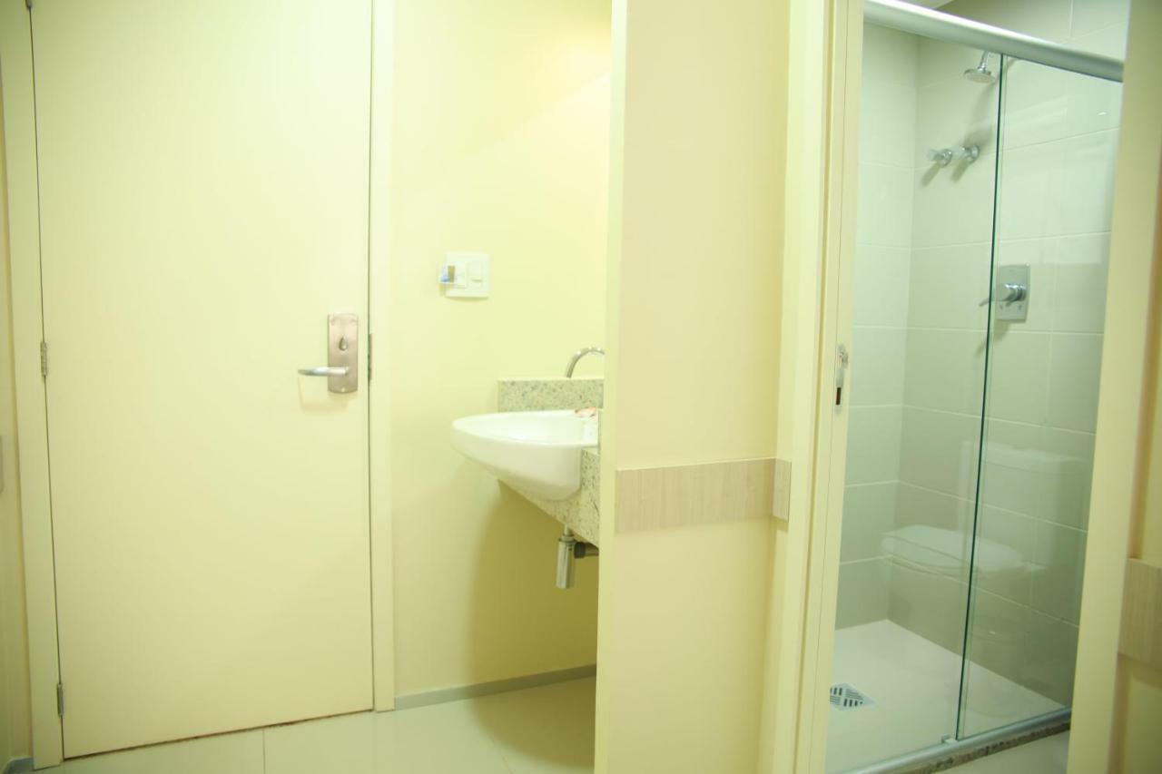 Stay Inn Hotel 因佩拉特里斯 外观 照片